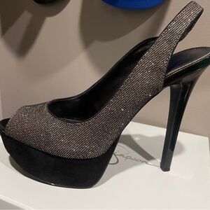 Women’s size 9 Jessica Simpson “glitter” heels